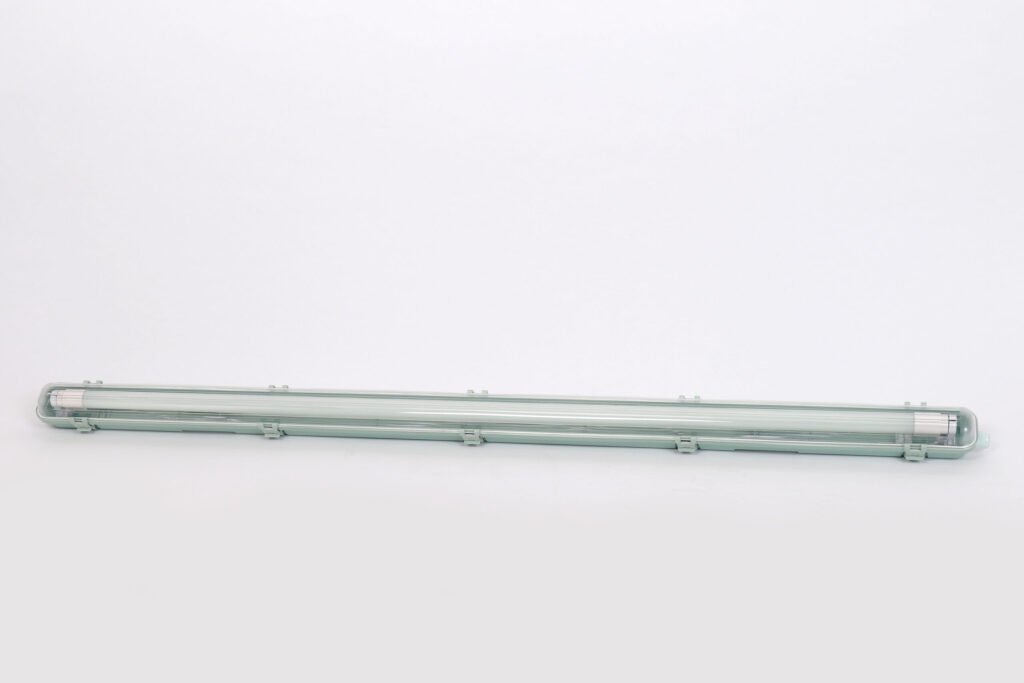 Tube T8 – IP65 Weatherproof Batten (slim & standard, single & twin)
